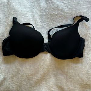 NEW Victoria Secret Push-up Demi Bra in 36C
